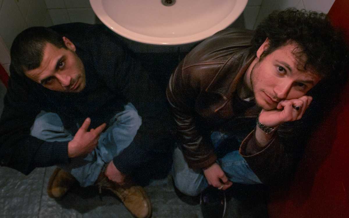 “Raiva: ‘Chiuse le mani’ è la nostra rivolta alla musica stagnante