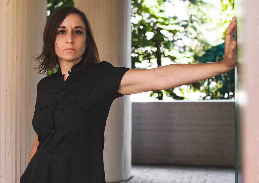 Con “Love Bombing”, Cenere apre una nuova fase del suo percorso artistico