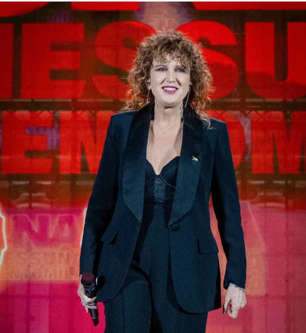 La scaletta e gli ospiti di “Una Nessuna Centomila 2025”, il concerto organizzato da Fiorella Mannoia contro la violenza delle donne