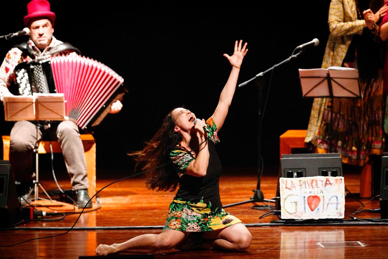 Grande successo per il Debutto Mondiale dello spettacolo musicale “LA RIVOLTA DELLA GIOIA”. 