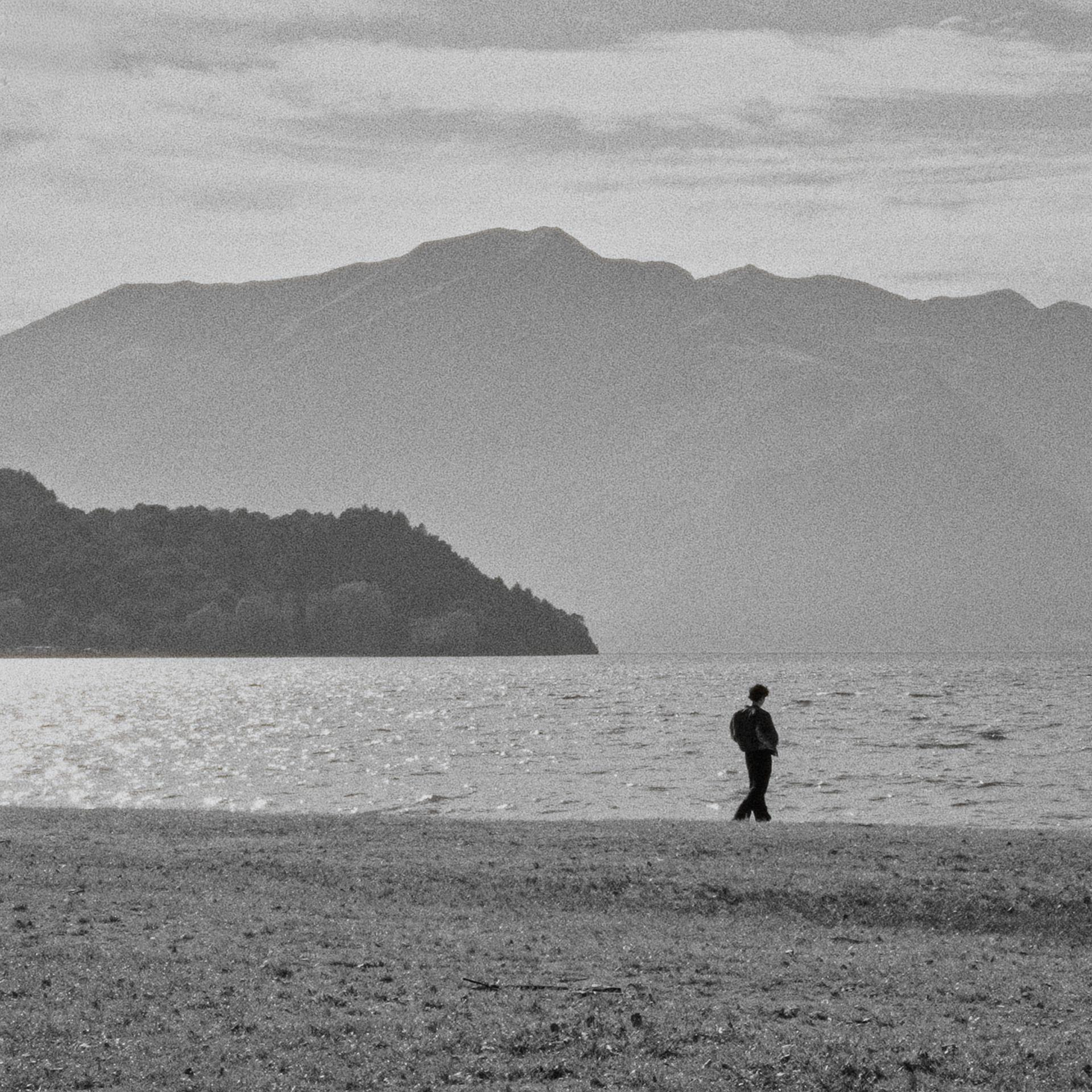 SENZA CRI esce con il brano “SPIAGGE”