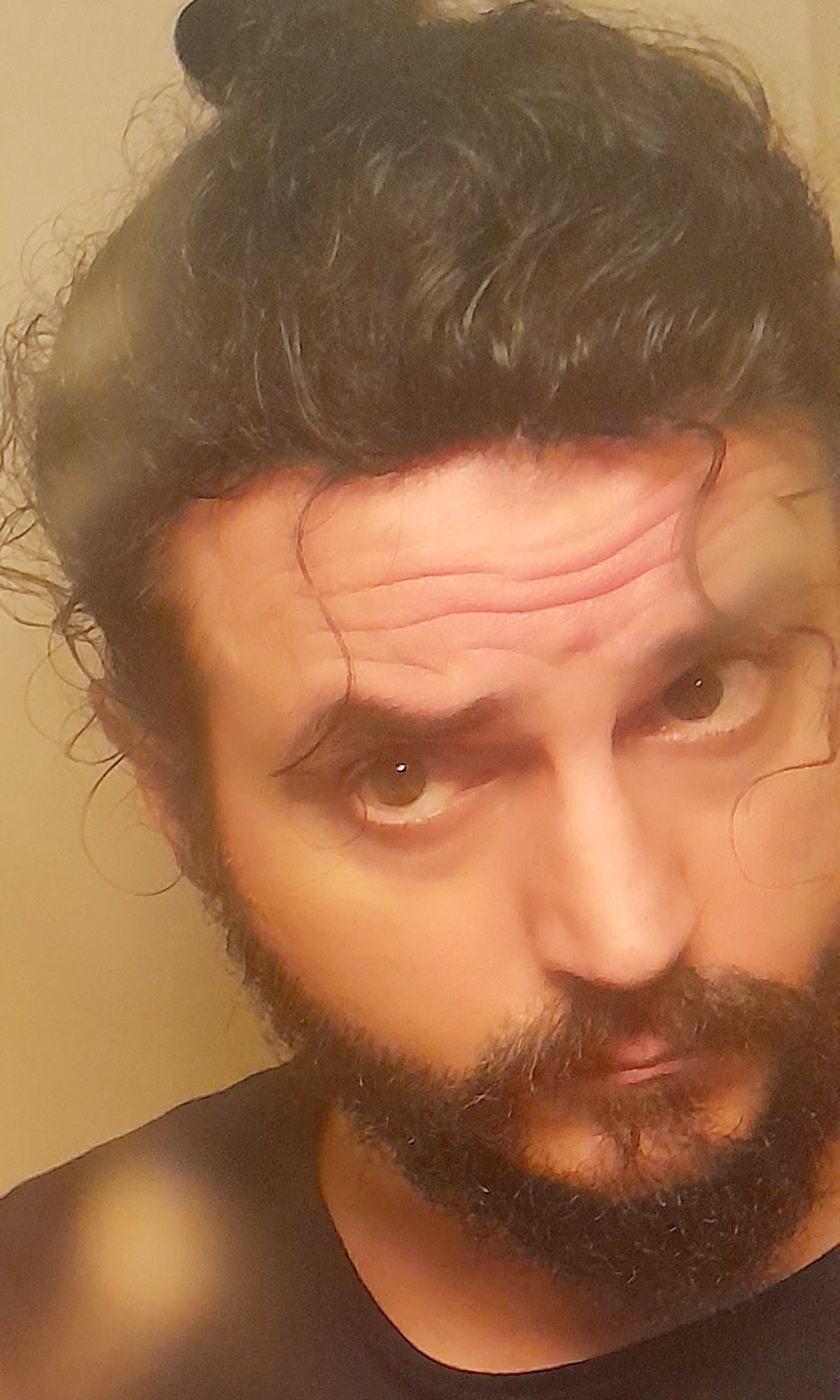 SIMONE PITTARELLO : “MAREEA”. Una barca naufragata come una relazione.