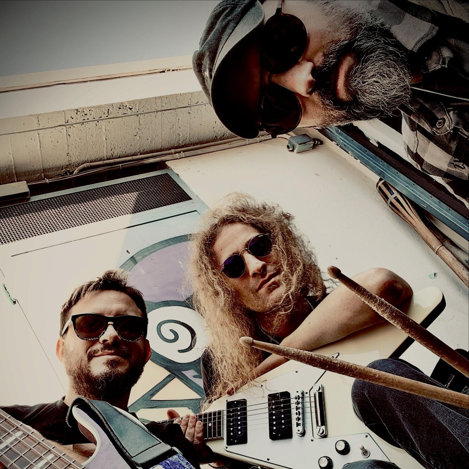 NASPI \\ “FRASI CHE CADONO”. Ricominciamo a trattare la musica come merita.