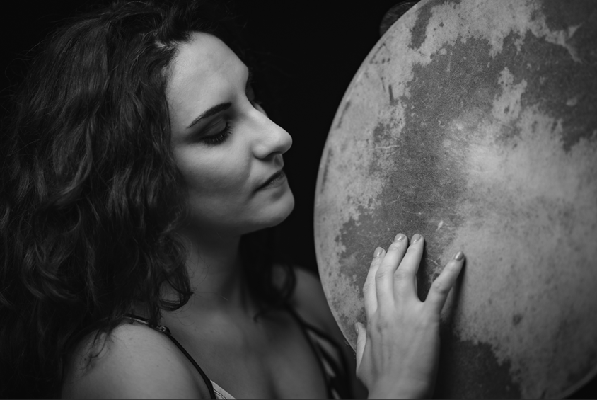 DOMANI A ROMA: A SETTE ANNI DALLA TARGA TENCO, RITORNA FRANCESCA INCUDINE. LIVE A ROMA PER PRESENTARE L’ALBUM “RADICA”