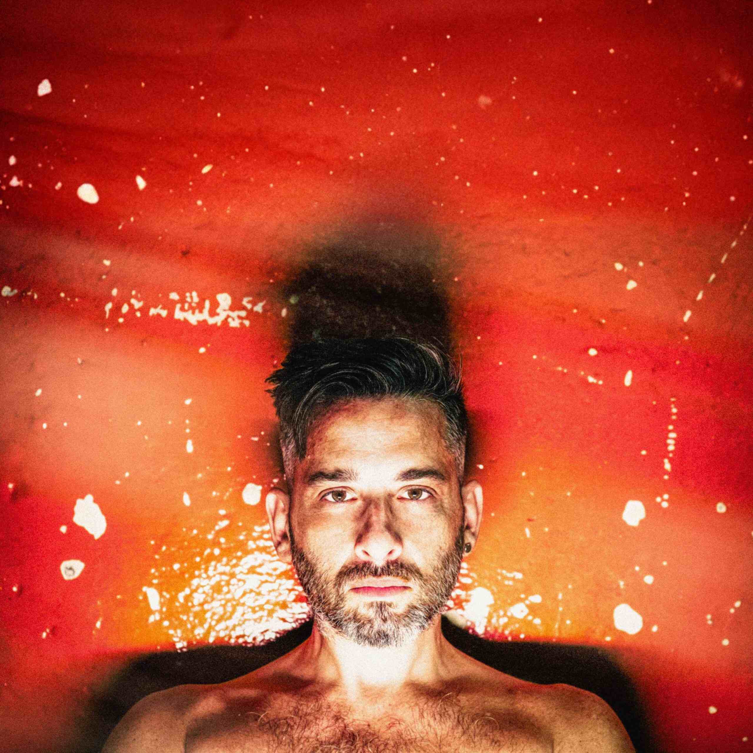 FENTZ // “MILES AWAY”. Quando la distanza genera resilienza.