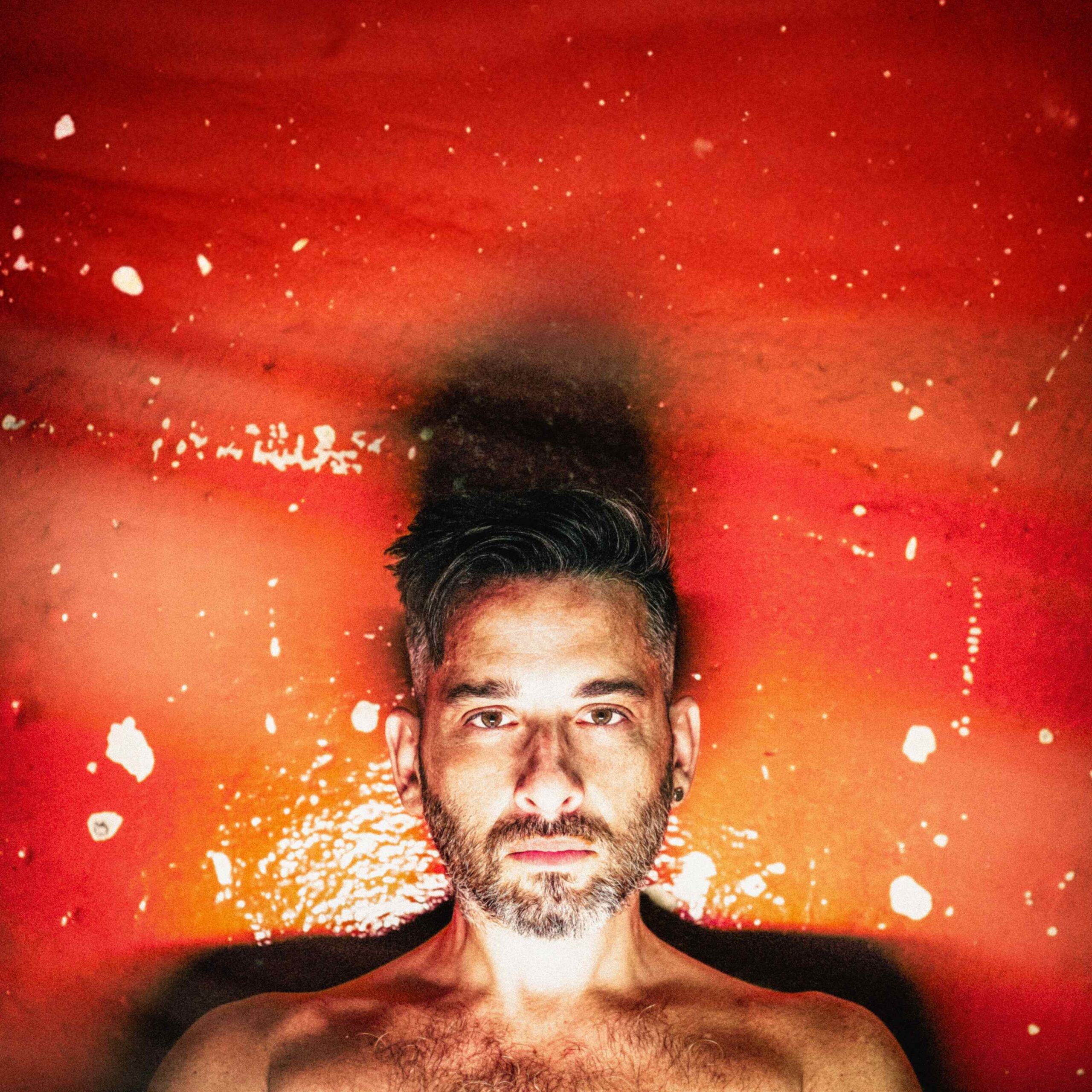 FENTZ // “MILES AWAY”. Quando la distanza genera resilienza.