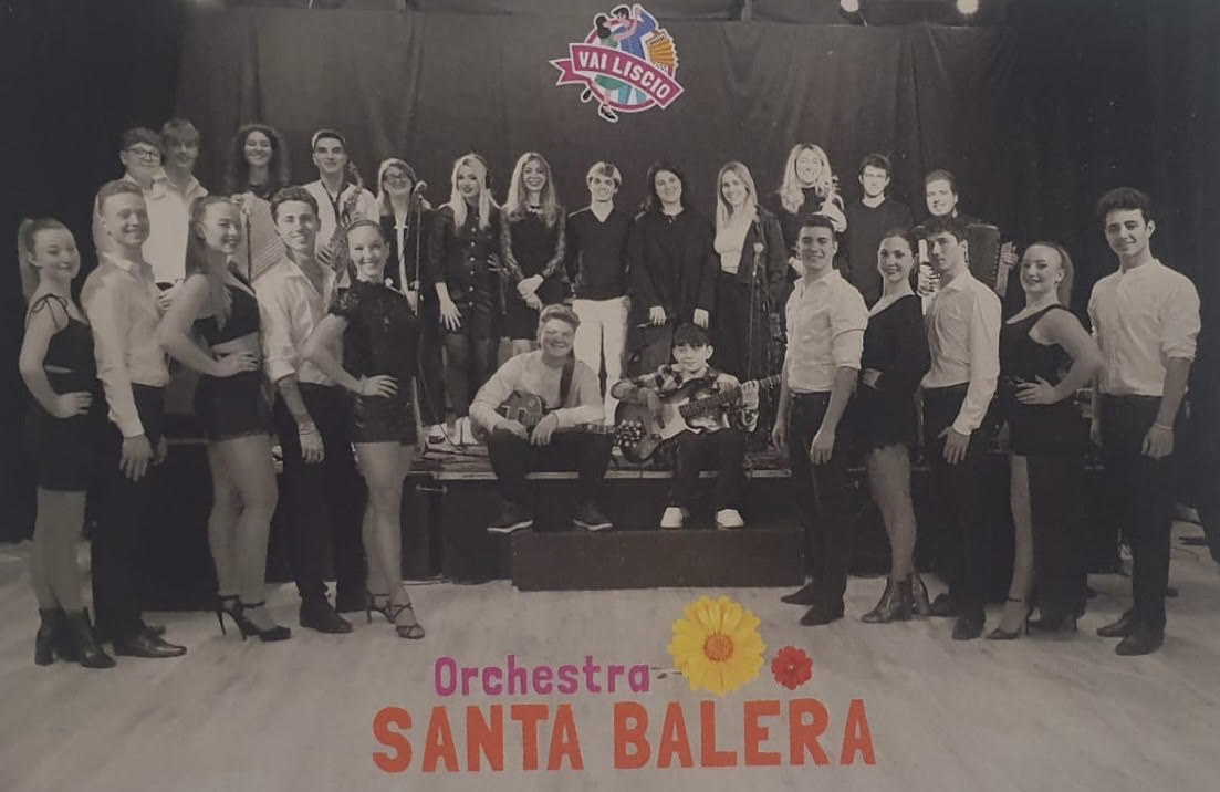 Ecco i dati dei Santa Balera verso un nuovo progetto per il 2026 dopo due anni di straordinari successi per la Generazione Z del Liscio che ha rinnovato il panorama del folklore romagnolo