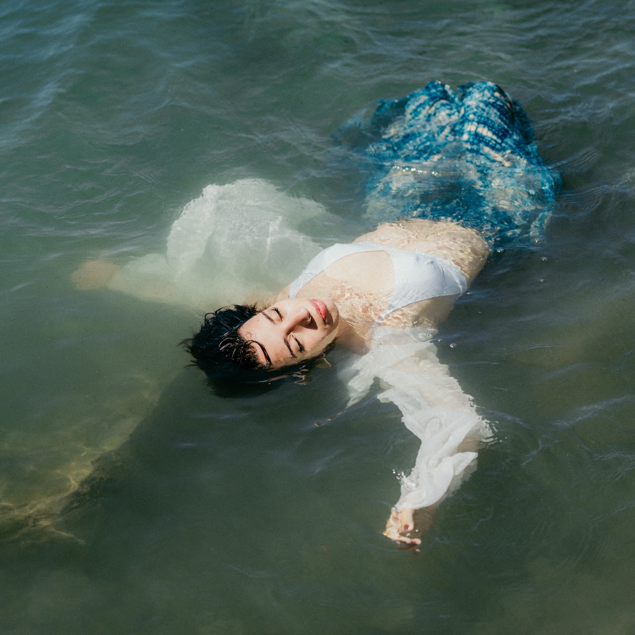 Il primo EP di Sofia Fiore disponibile da venerdì 16 gennaio, al suo esordio per Bradipo Dischi