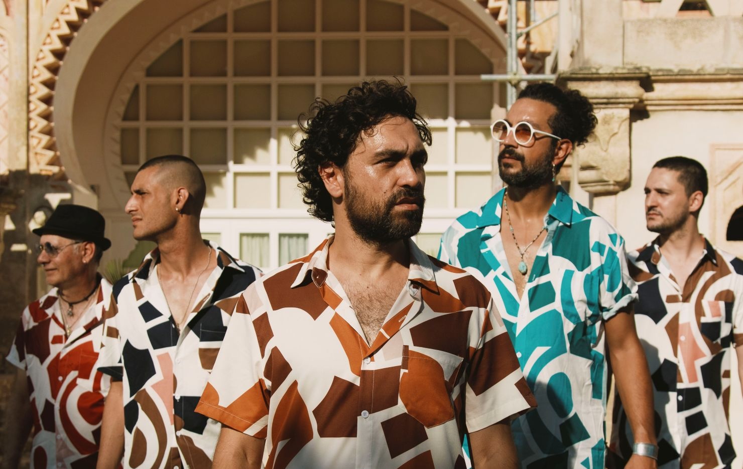 Accasaccio: ironia, ritmo e libertà nel nuovo singolo