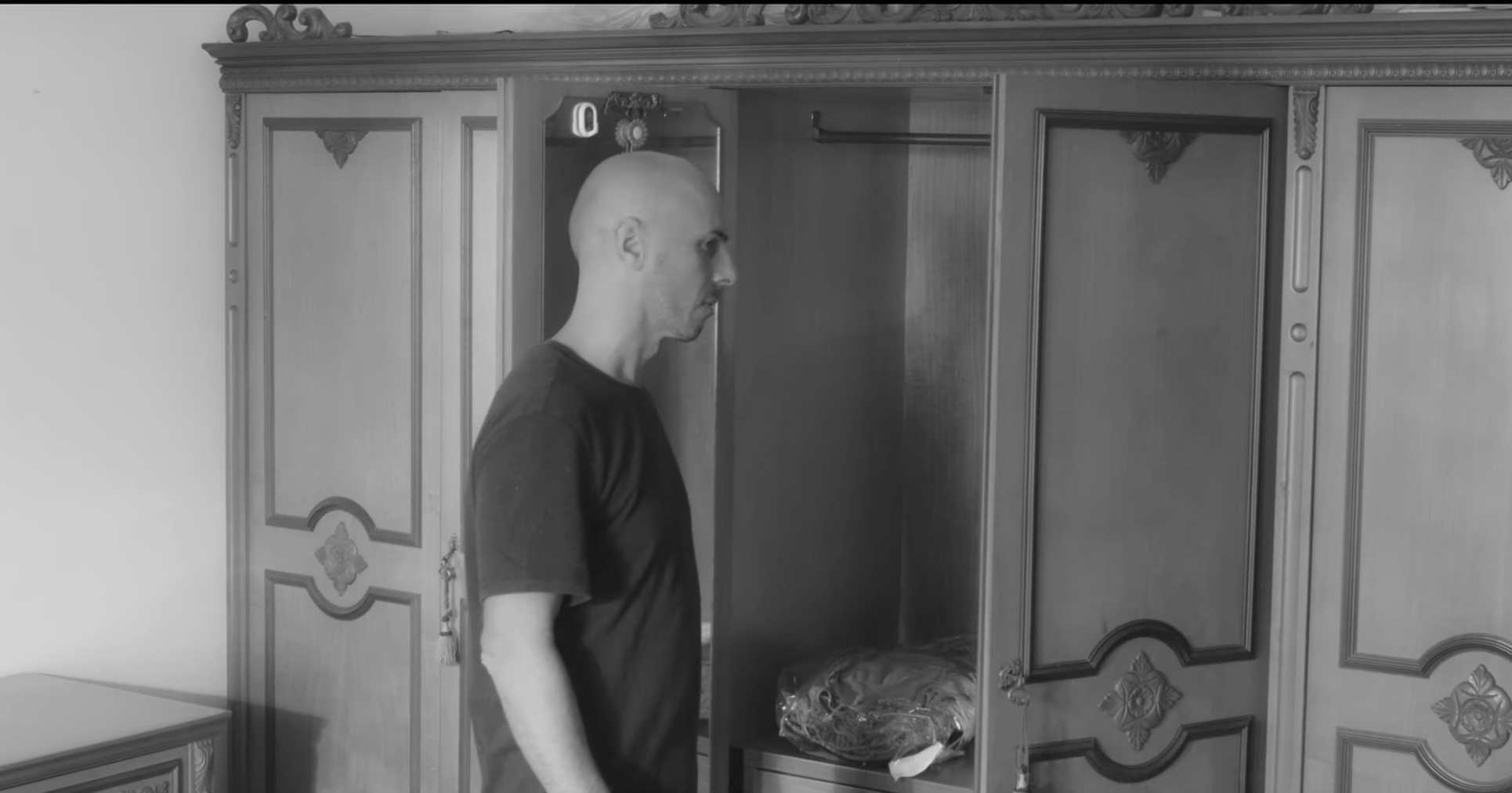 Nanco presenta “IVA è partita”: quando l’amore incontra il peso del lavoro autonomo