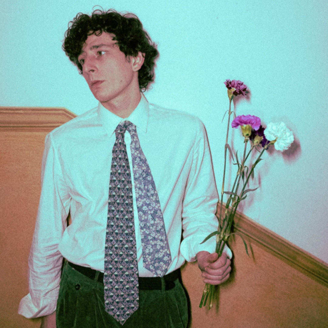  MAZZOLI – esce il 13 febbraio il nuovo singolo “SULLE SCALE”. Tra follia e sogno.