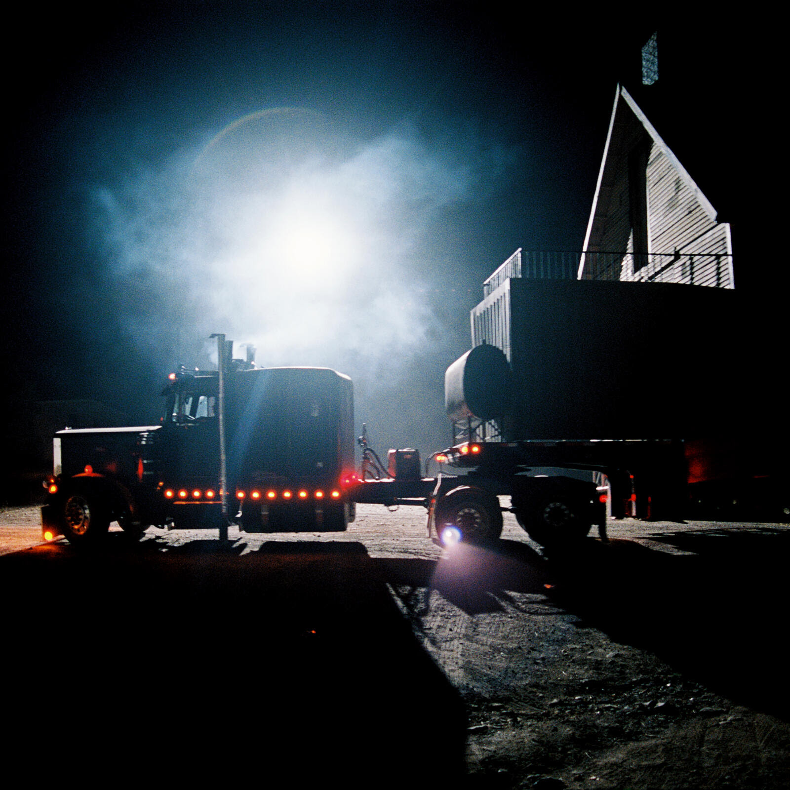 TAME IMPALA: è uscito il remix del brano “DRACULA” insieme a JENNIE. In radio da venerdì 13 febbraio