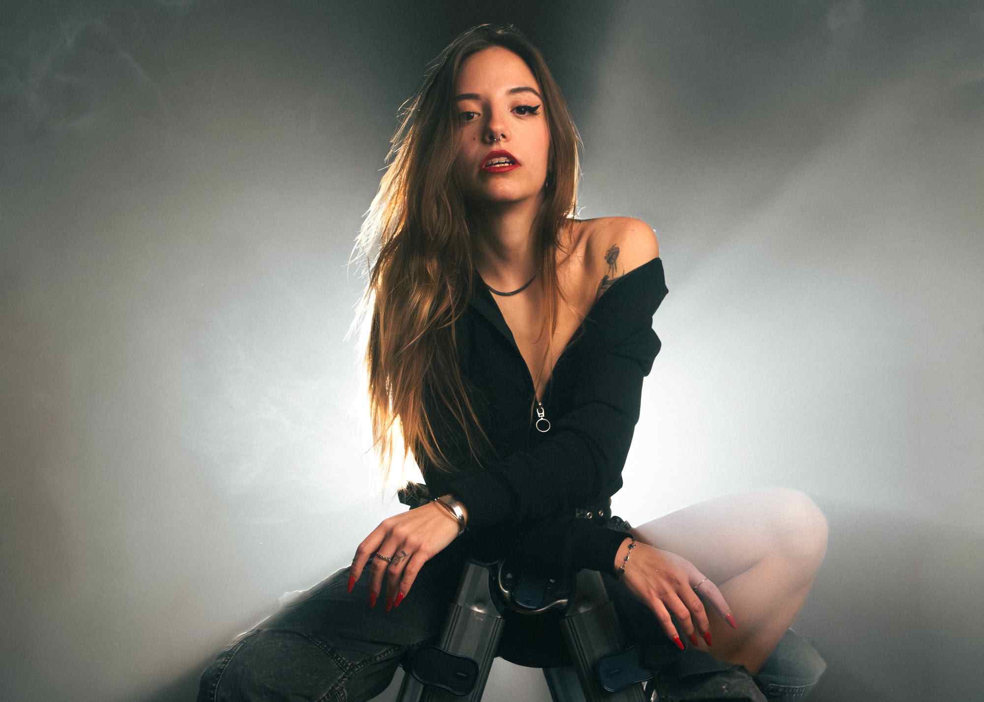 V!KTORIA // “LE SEI”. Un viaggio intimo tra silenzio, immaginazione e libertà emotiva.