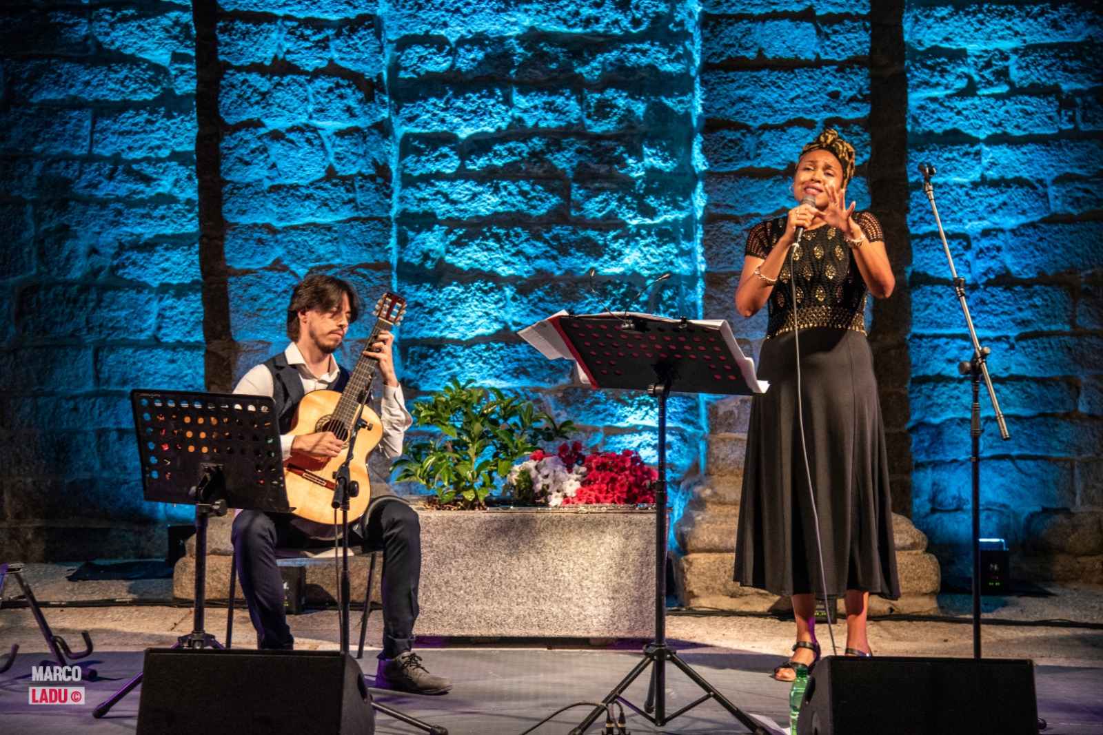  In uscita il 26 marzo, per ClairedeLune, l’album Le storie di ieri del duo Denise Gueye- Marco Carta:un raffinato viaggio sonoro nella parabola di libertà e nella spiritualità laica di Fabrizio De André