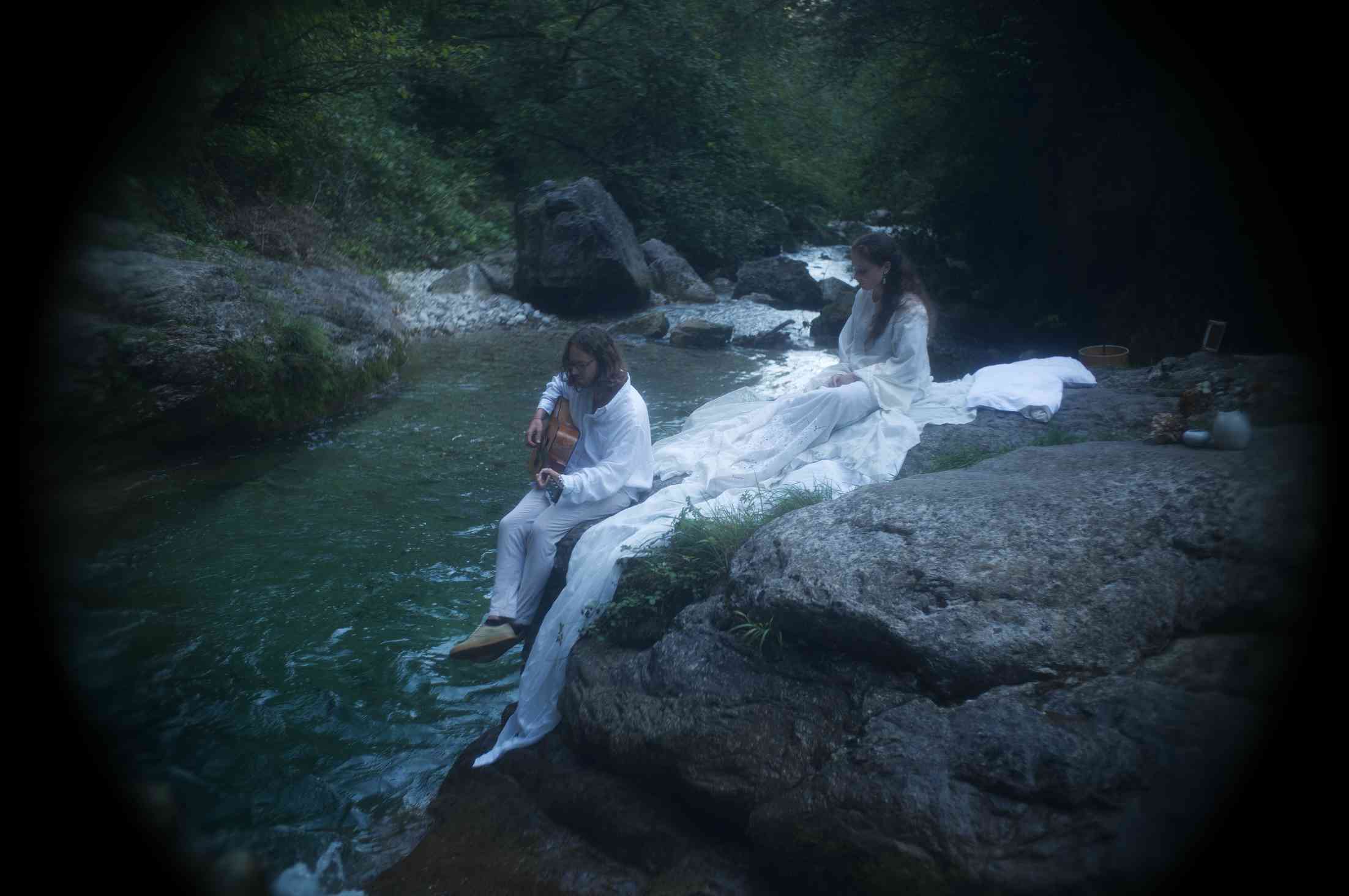 Quando il silenzio parla: dentro “Una stanza vuota” degli Eyes Be Quiet