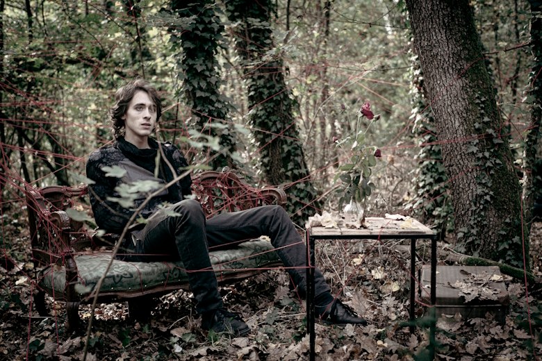 Cardo: il flusso di coscienza di “Una di queste sere”