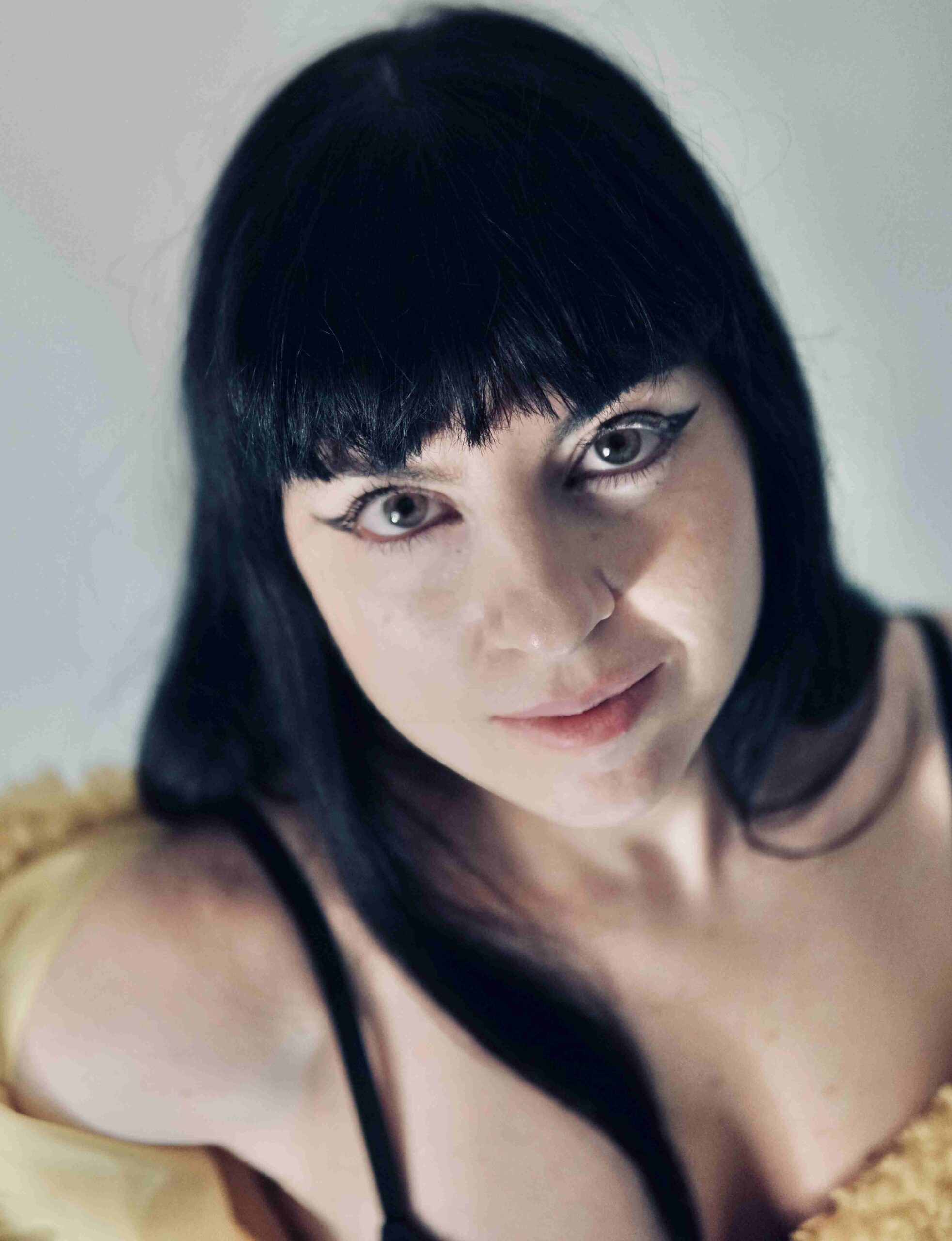 ROBERTA GIALLO – 4 marzo, un nuovo singolo-omaggio a Dalla, e la sera il live “Camera Show” in piazza Santo Stefano – Bologna