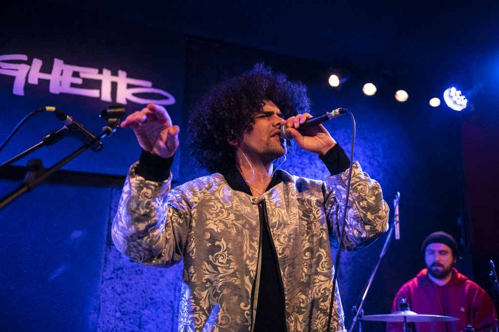 DE.STRADIS annuncia nuove date del tour di presentazione del disco di esordio “APPARTENGO AL MARE”