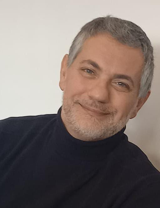 MASSIMILIANO MARTELLI // “MURO DI GOMMA”. La solitudine e il bisogno di essere ascoltati.