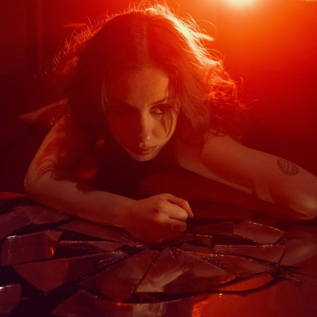 LINN: dal 13 marzo in radio “AMORE UNIVERSALE” il nuovo singolo