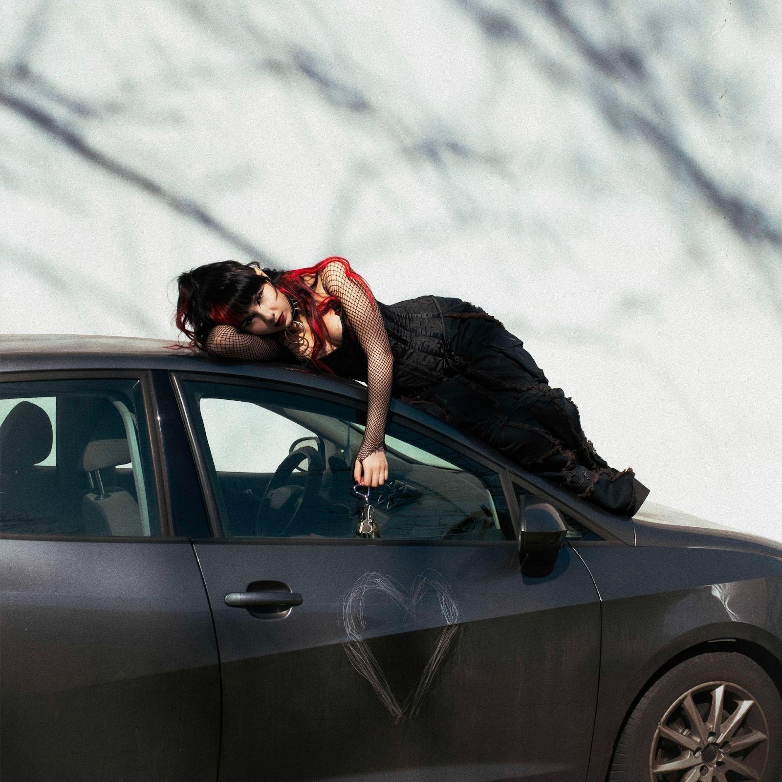 ROB torna con il nuovo singolo “STUPIDA”, fuori ora ovunque.