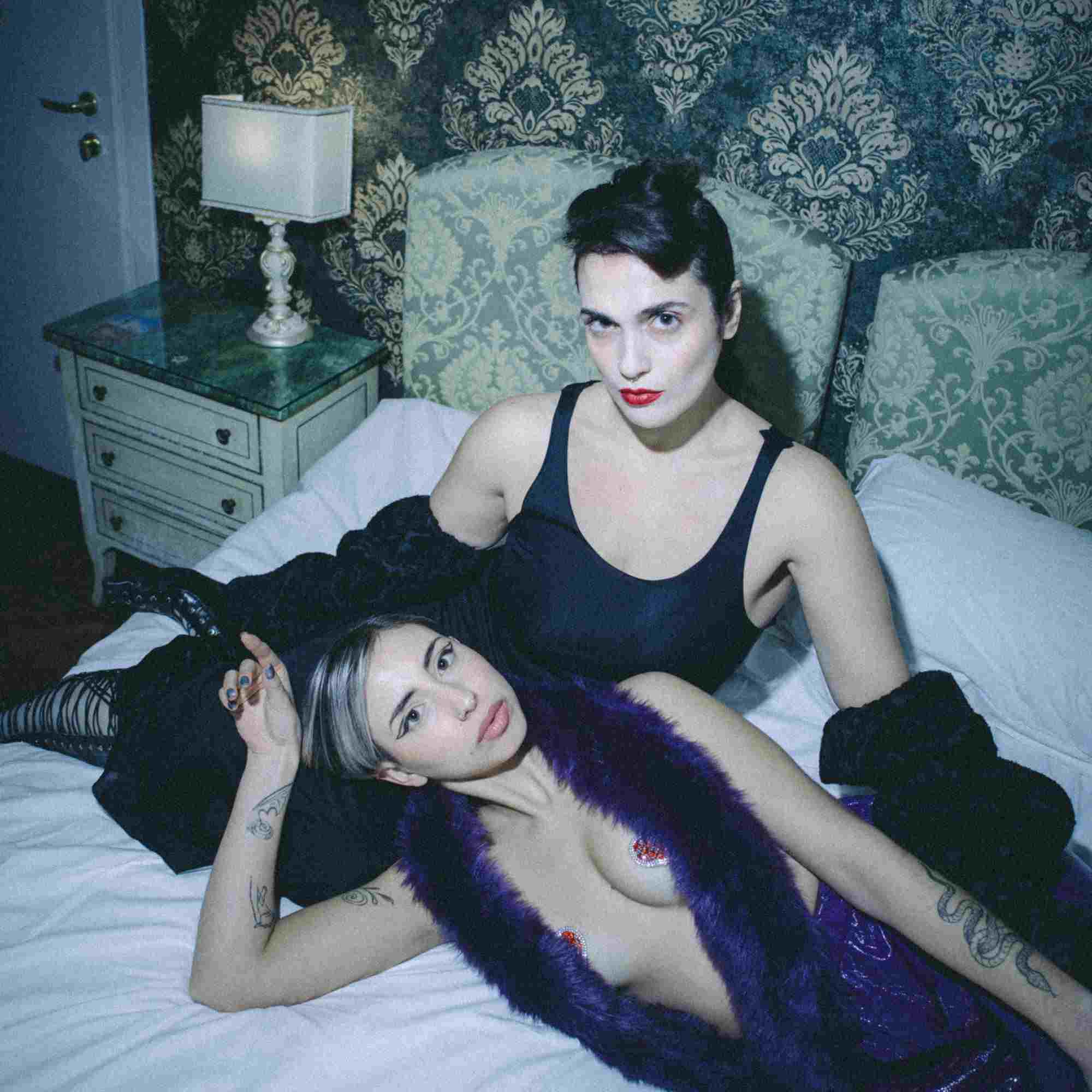 ELENA ROMANO E JILHARA: dal 20 marzo in digitale e in radio “SEXTING” il nuovo singolo