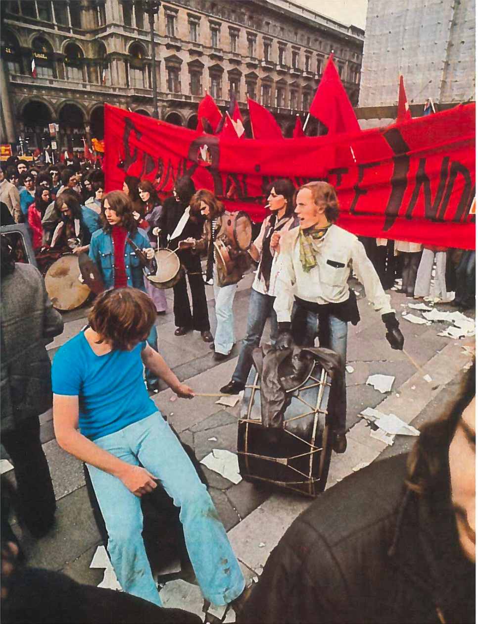 ANNI DI PIOMBO, MUSICA LEGGERA, IL 27 APRILE SU HISTORY CHANNEL LA STORIA DELLA CANZONE D’AUTORE ITALIANA SULLO SFONDO DEL FERMENTO POLITICO E SOCIALE DEGLI ANNI ‘70