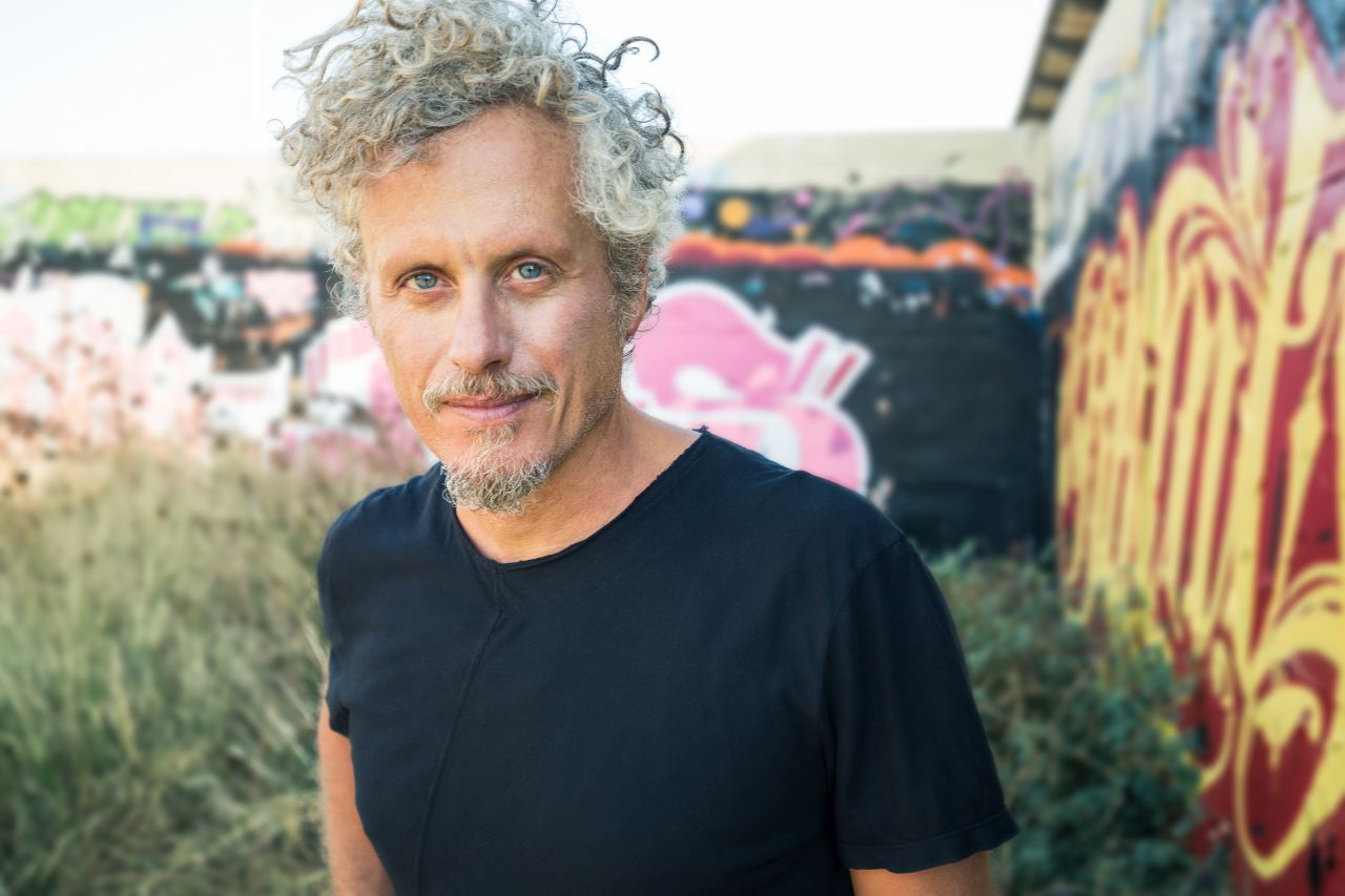 NICCOLÒ FABI, a 10 anni dall’album “Una somma di piccole cose”, a 29 anni dalla sua prima partecipazione nel 1997, torna sul palco del PRIMO MAGGIO di ROMA