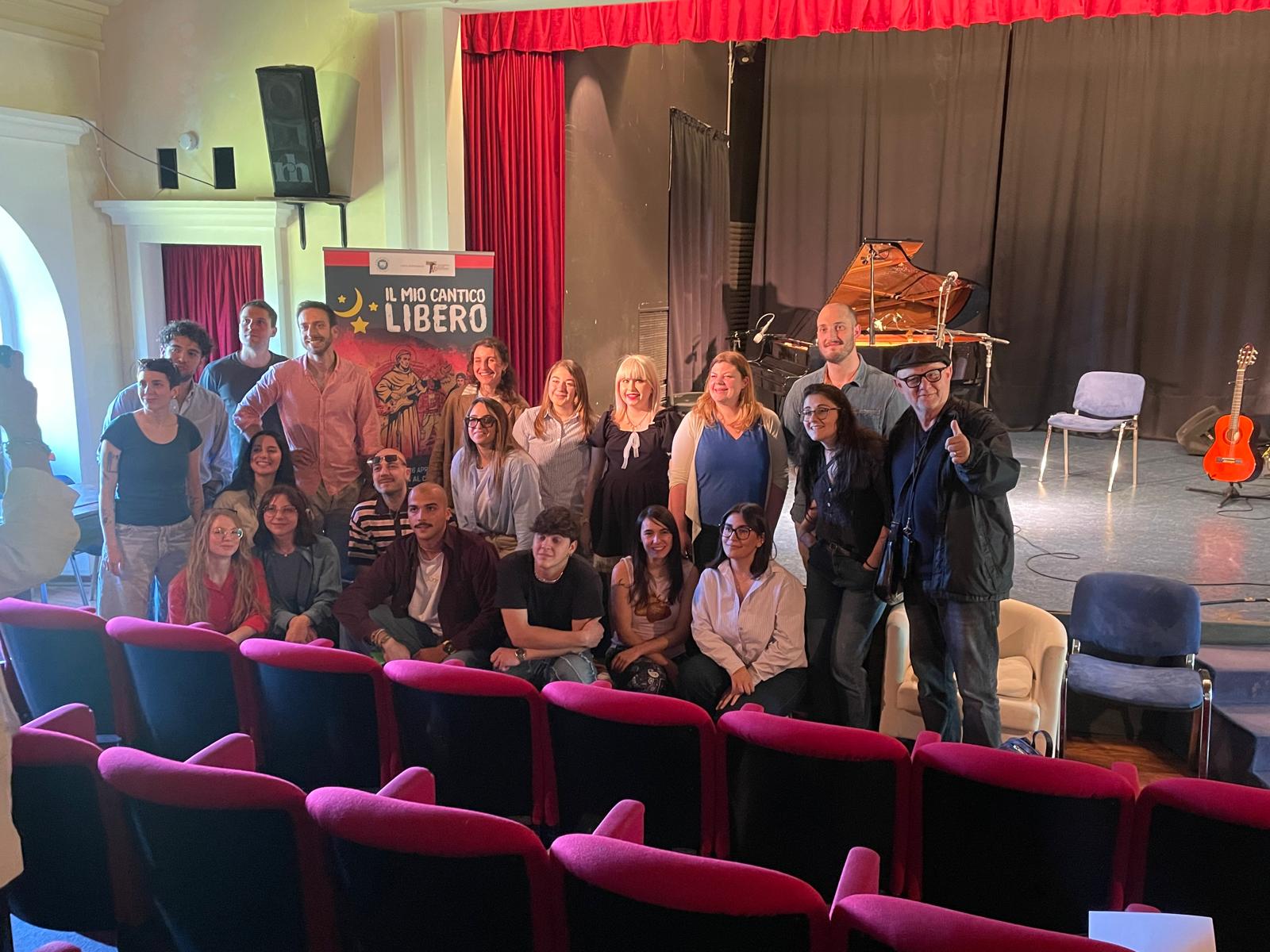 Il MEI di Faenza porta 24 giovani cantautori e cantautrici finalisti del “Il mio cantico libero” al Cet di Mogol e realizza il nuovo “We Are The World” e “Cantico delle Creature” attuale.