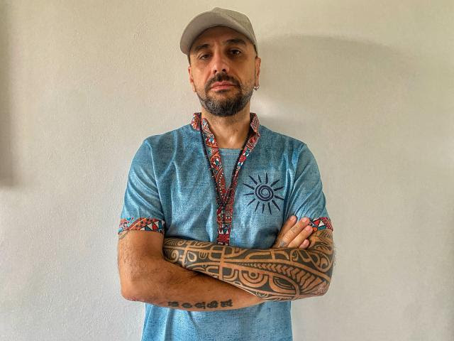  Kami feat. Levi: da oggi in radio “Medicine”, il nuovo singolo del producer milanese. Un brano che scava nella dipendenza emotiva e nei cicli che non si riescono a spezzare.