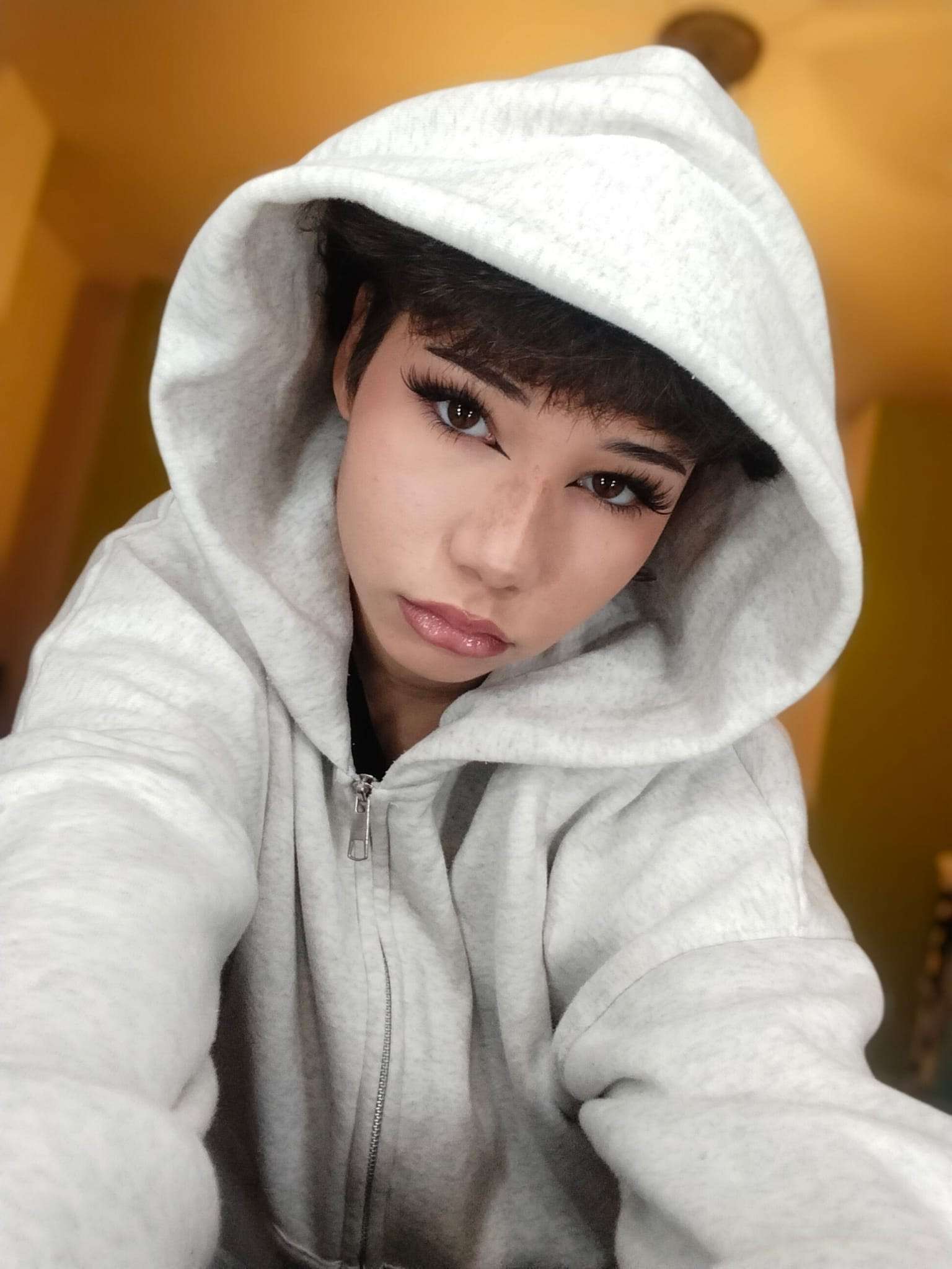 MARIKA // “Generazione Persa”. Un racconto musicale sulla generazione alpha e sul continuo giudizio tra generazioni.