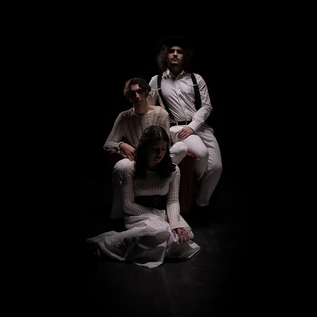 ANFØRSYN // “AURA”. Quando la caduta non arriva dal cielo ma nasce dentro di noi.