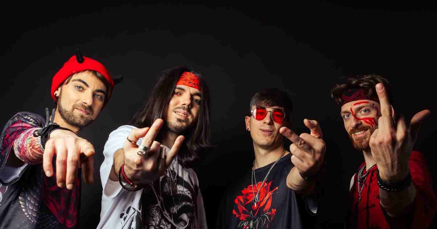 Crossin’ Midnight: il video e il progressive di “Baba Jaga”