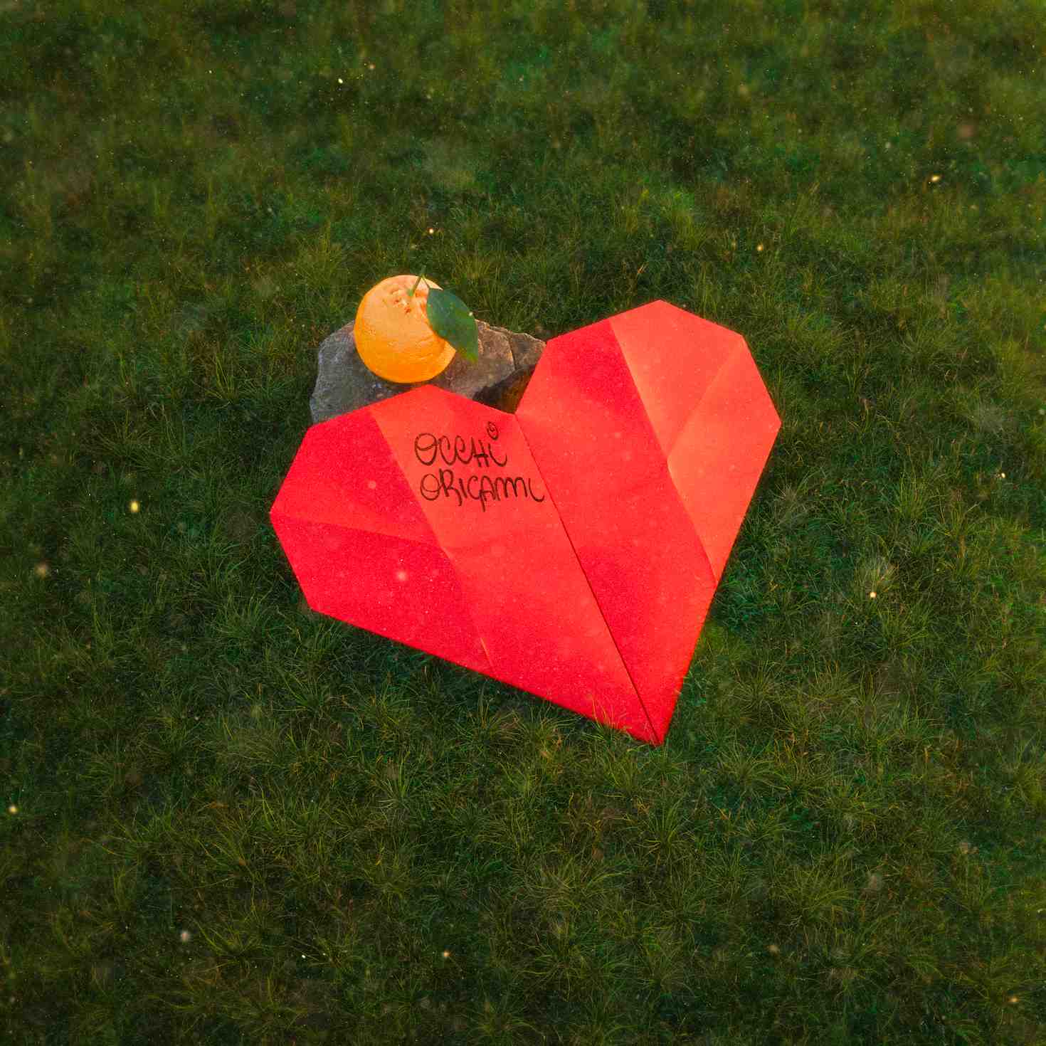 OCCHI: dopo la partecipazione Sanremo Giovani 2025 con il brano “Ullallà”, torna con il nuovo singolo “ORIGAMI”, in uscita venerdì 8 maggio su tutte le piattaforme digitali. 