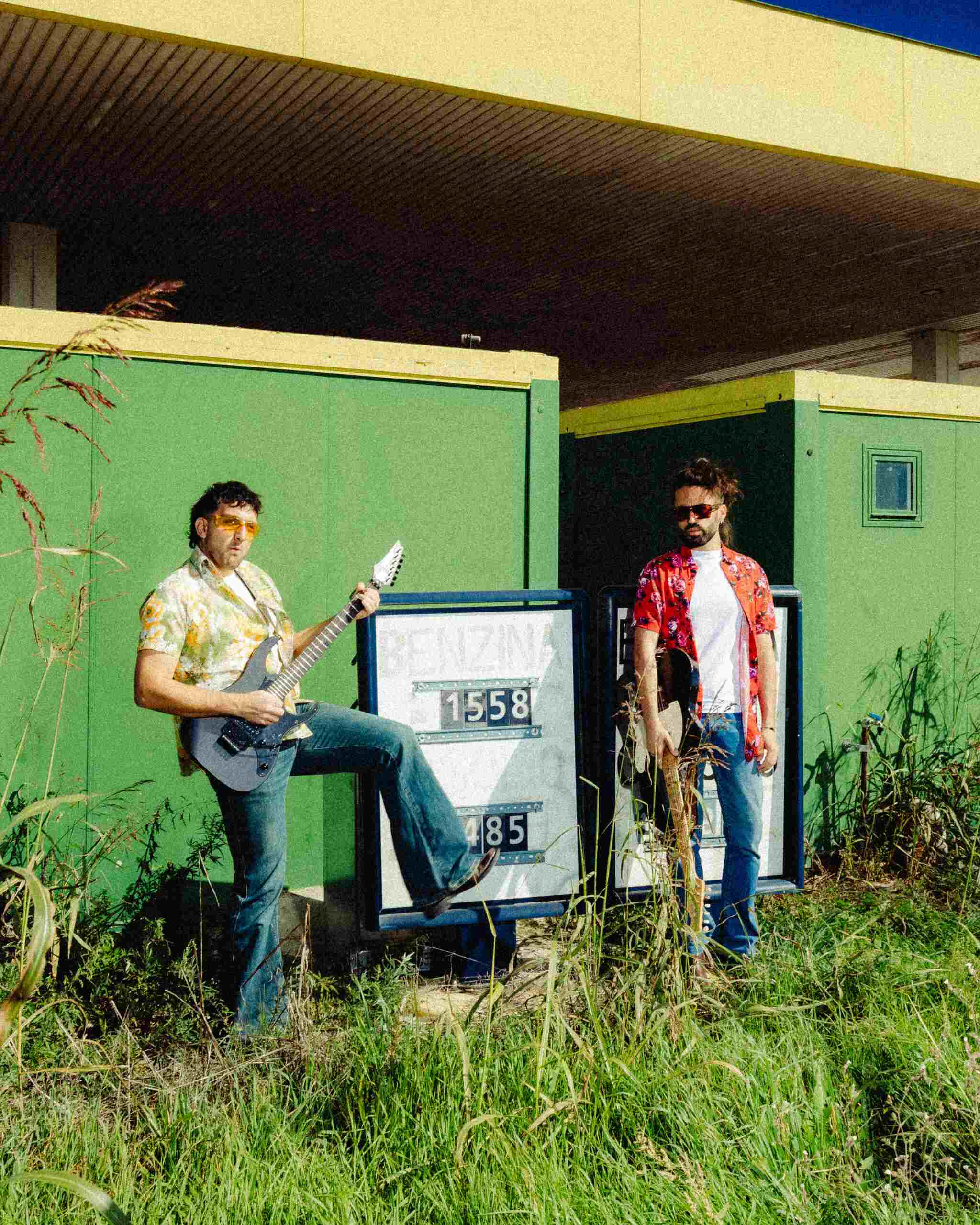 MIAMI WET: «Forse continueremo sempre a convivere con quella nostalgia sottile»
