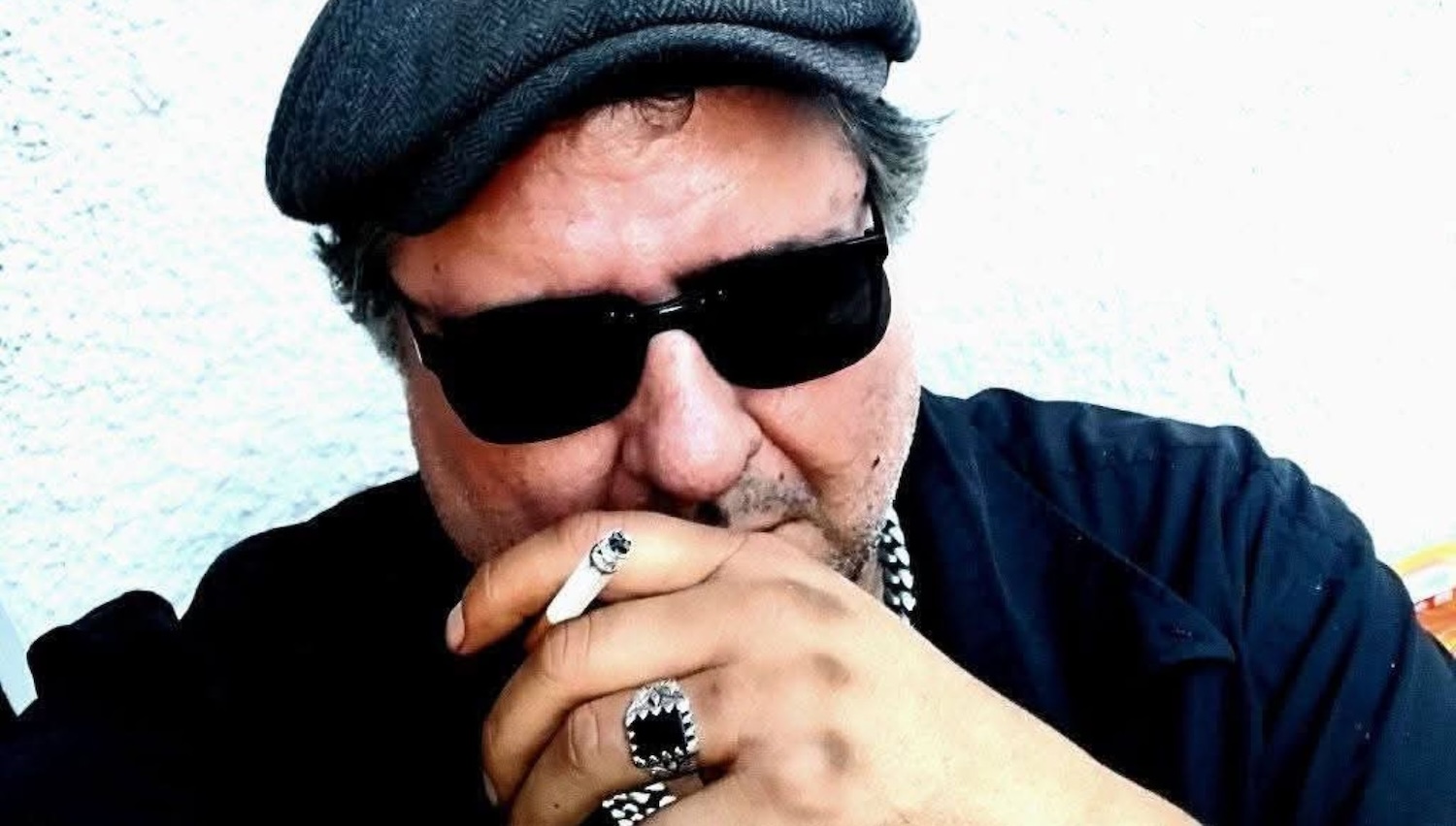 Luca Soul Signorini: un rifugio tra le Apuane in “Un quarto di luna”
