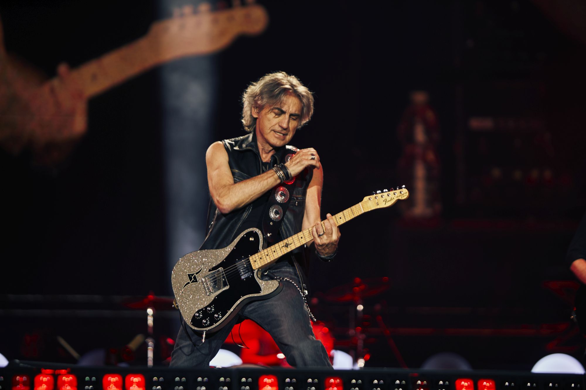 “LA NOTTE DI CERTE NOTTI” di LUCIANO LIGABUE arriva negli stadi