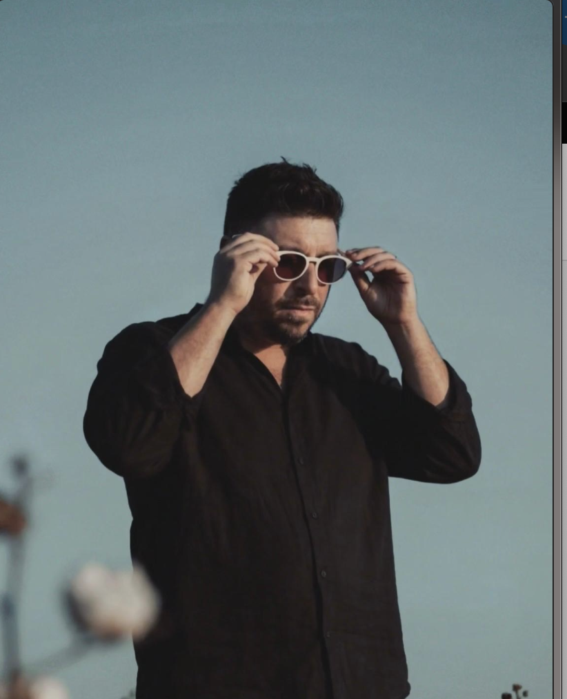 Dario Bonelli: “Scatole di Cartone”, un EP che trasforma i dettagli quotidiani in emozioni universali