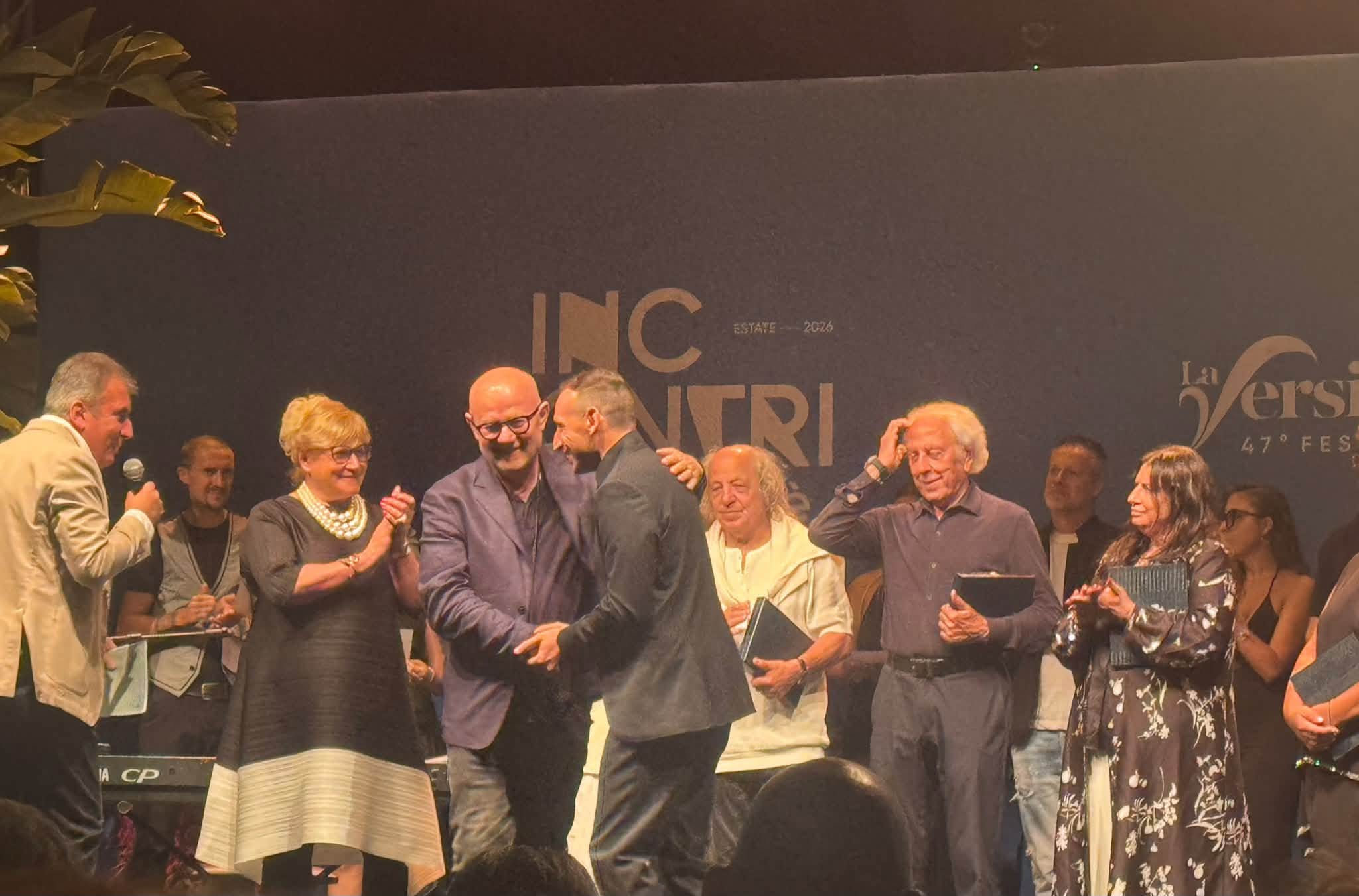 Il cantautore Marco Vinicio Iacobelli vince il Premio MEI – Meeting Degli Indipendenti a Hit Giovani