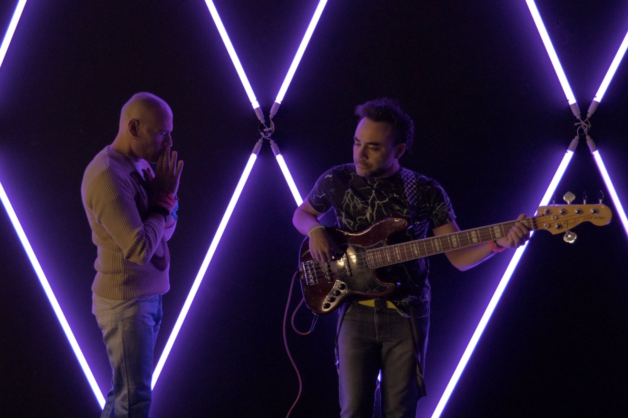 L-Rhose: in anteprima il video di “To Say I Miss You”