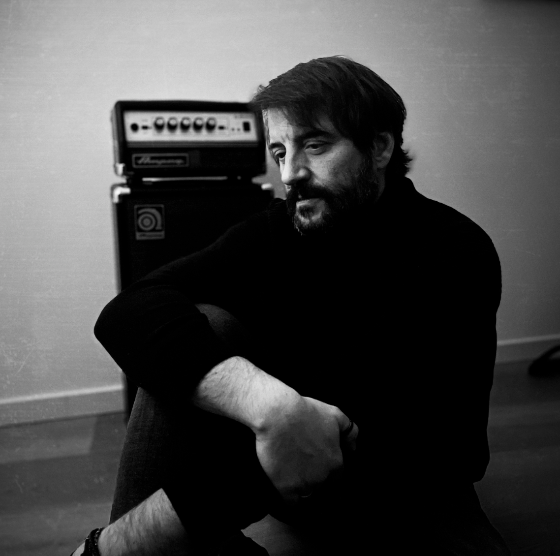 Quando la notte diventa un luogo da abitare – Intervista a [lessness]