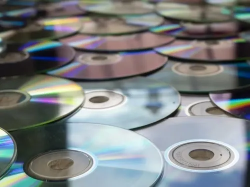 La crescita dei CD supera quella dei vinili
