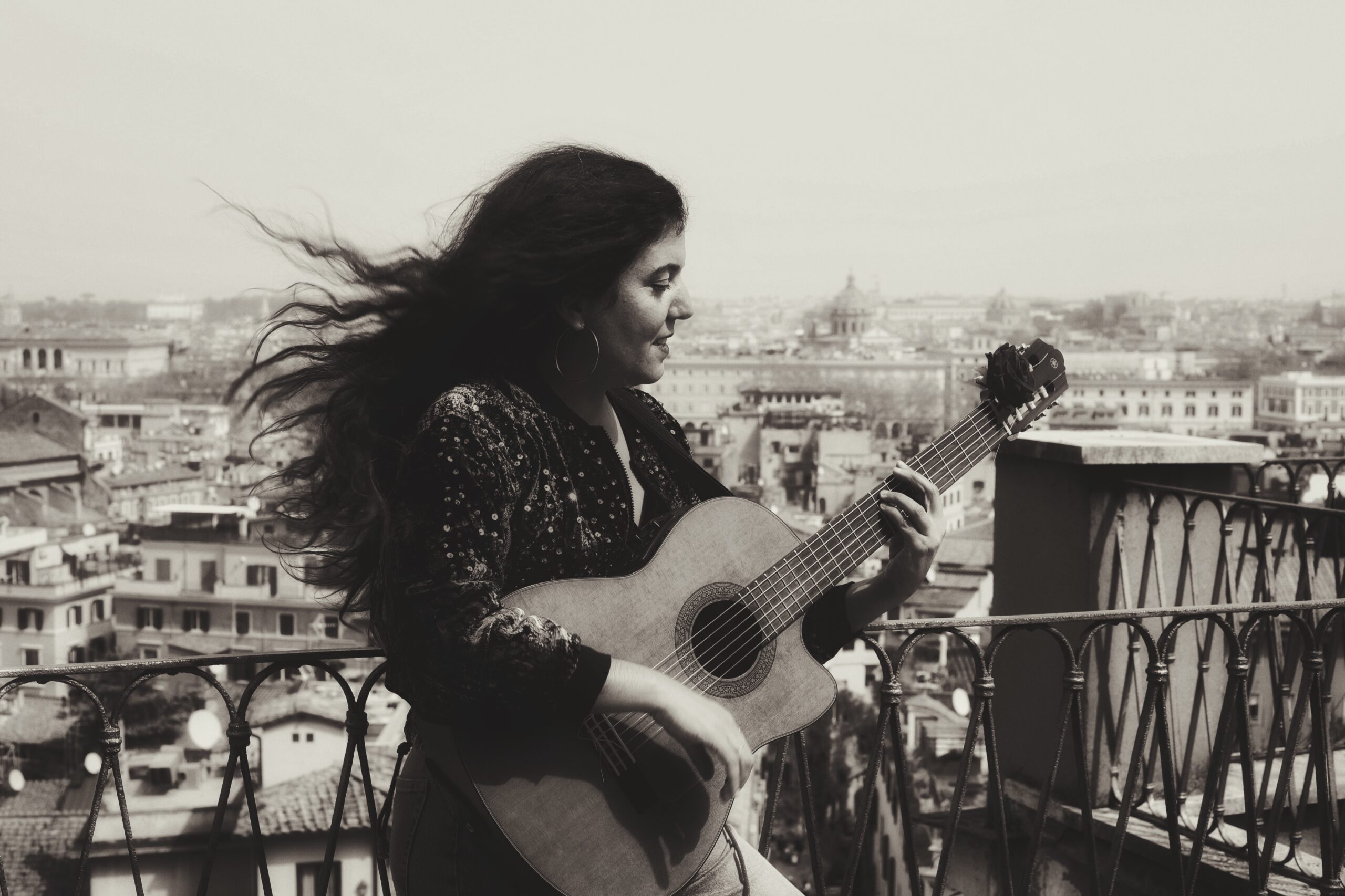Cecilia Baliva: «Scrivere canzoni mi ha insegnato a sentirmi finalmente a casa»