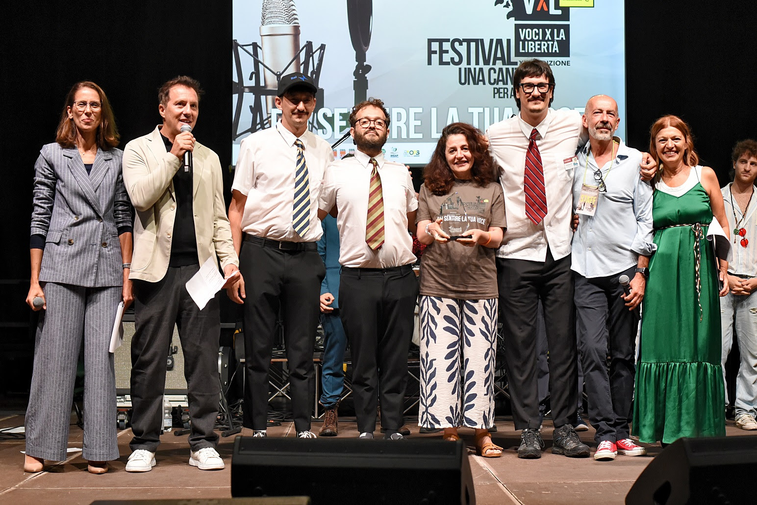 I Capabrò vincono Il Premio Amnesty per gli emergenti a Voci per la libertà. Si esibiranno al MEI 2026!