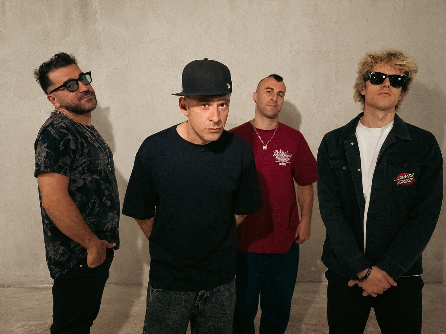 NoDrip pubblicano il video “Dinosauri” feat. Divi (Ministri): ridere del disastro mentre ci stiamo dentro