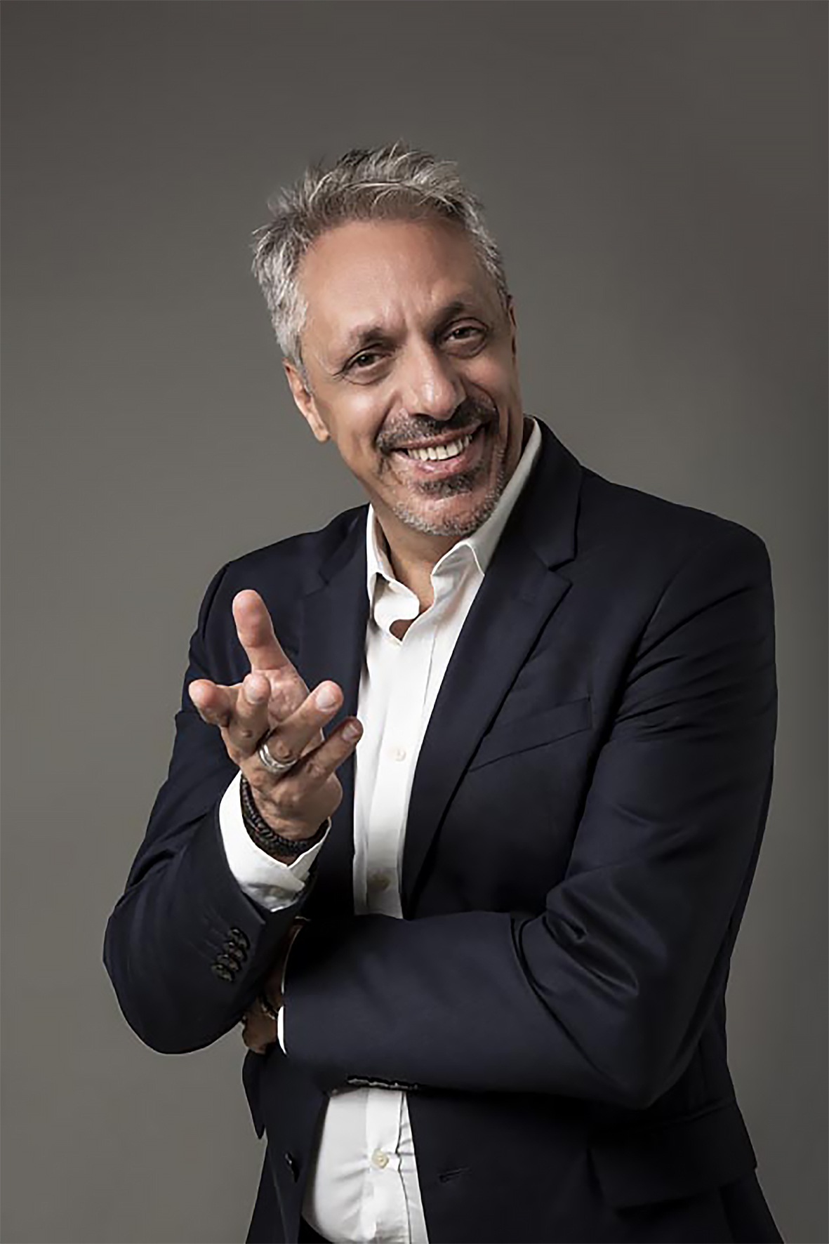 LA SPEZIA ESTATE FESTIVAL: domenica 16 agosto al PIN La Spezia alla Spezia MAX PISU in RECITAL