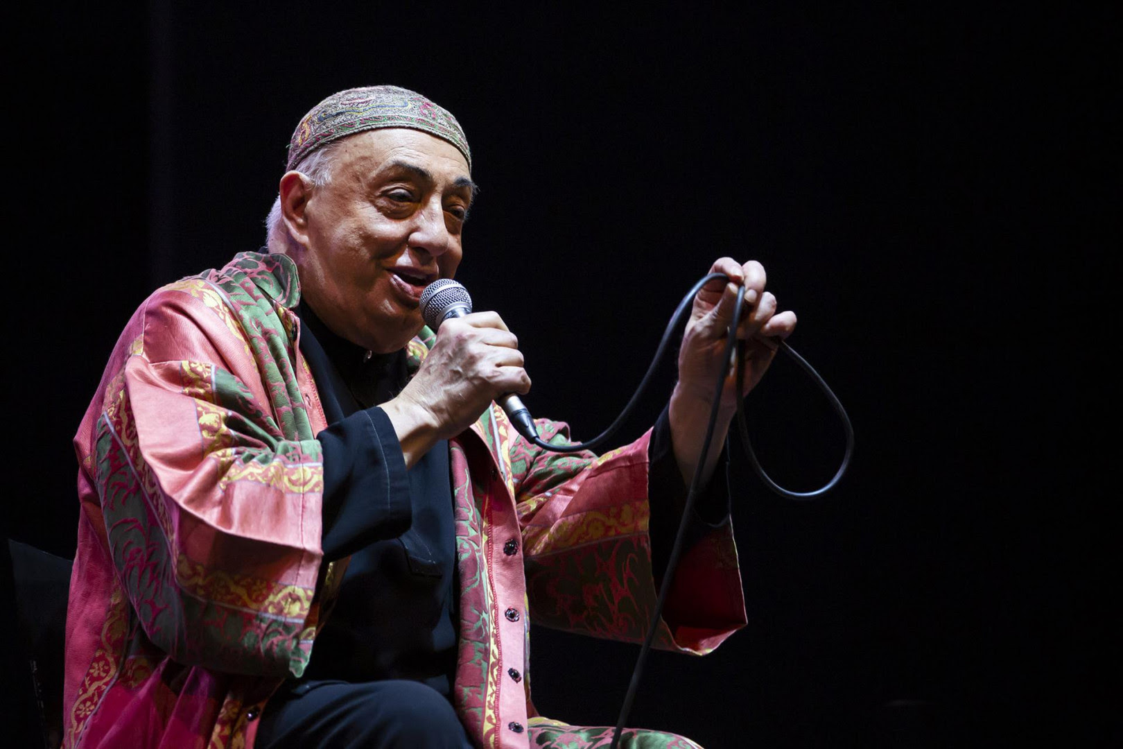 Premio Bianca d’Aponte: a Peppe Barra il premio alla carriera
